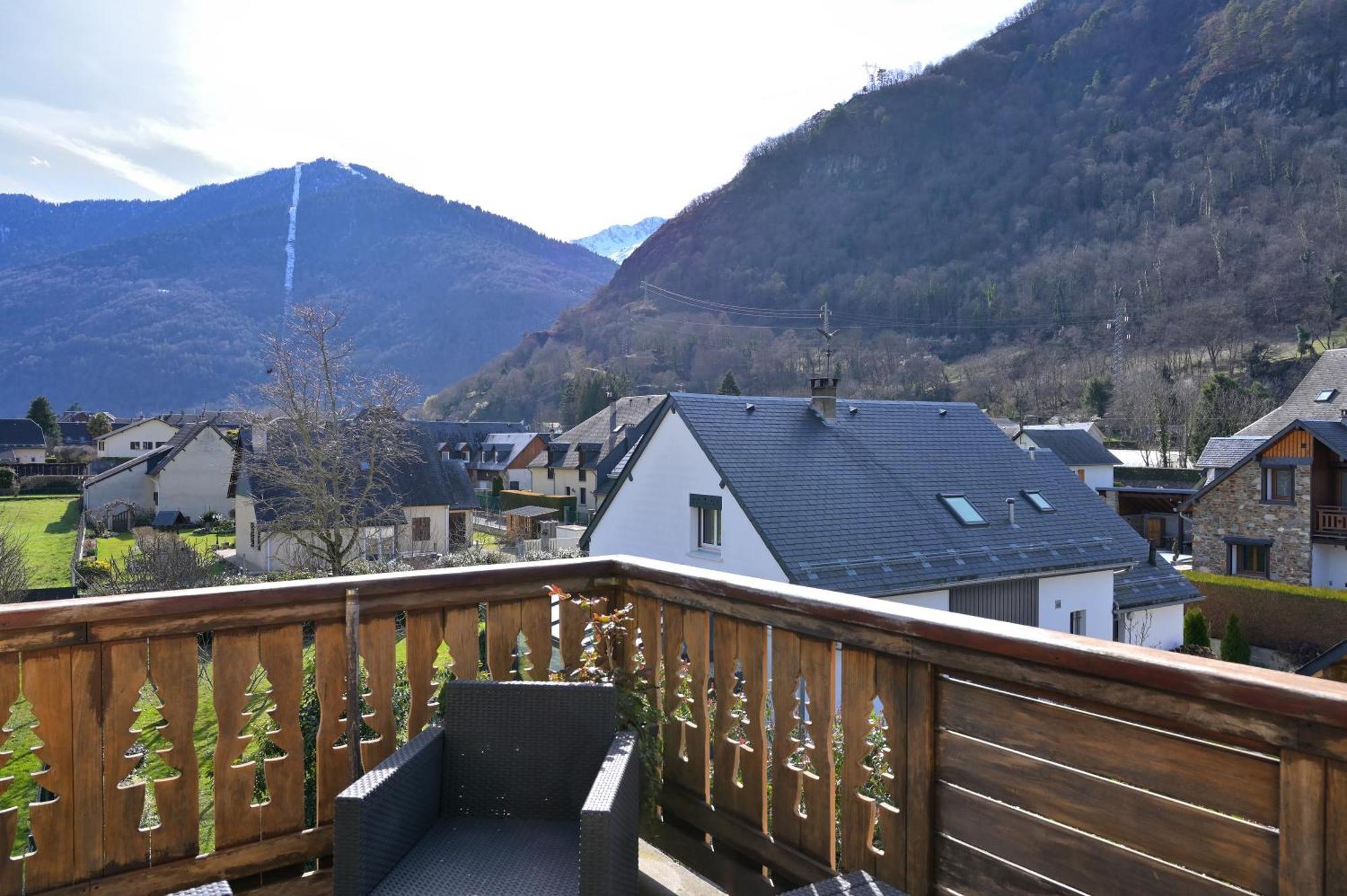 A 208 Pics D'Aran Apartment Bagnères-de-Luchon Екстериор снимка