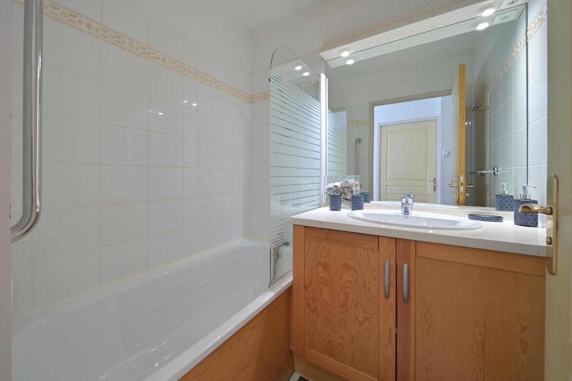 A 208 Pics D'Aran Apartment Bagnères-de-Luchon Екстериор снимка
